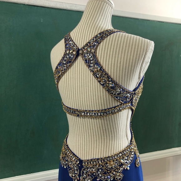 LIQUIDATION - Prom dress - small - Picture 4 of 8